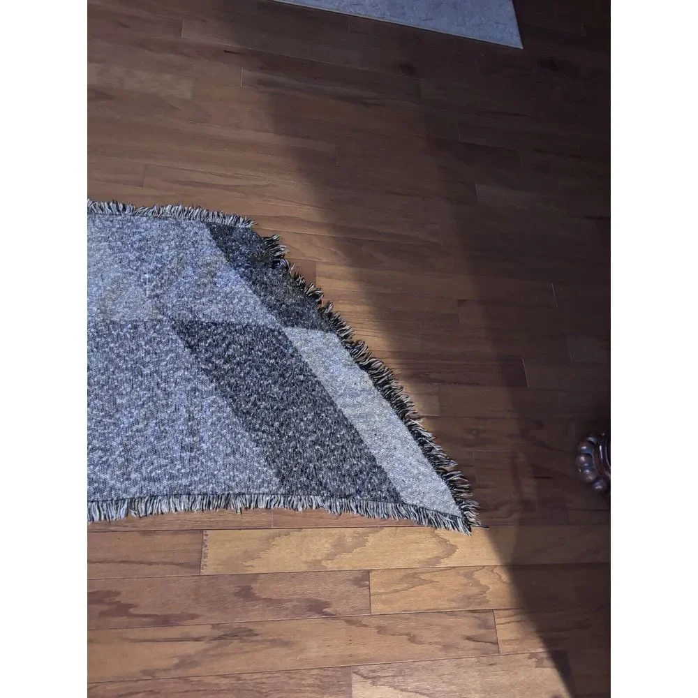 Unbranded Scarf 70 X 27 Really Soft Probably Polyester And Acrylic‎ 2713